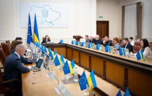 Кабмін на засіданні обговорює повернення українців для ринку праці та зростання ВВП