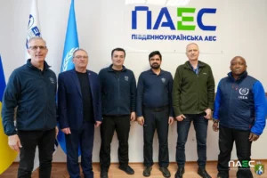 Експерти МАГАТЕ з представниками НАЕК на сьомій місії перевірки АЕС-підстанцій.