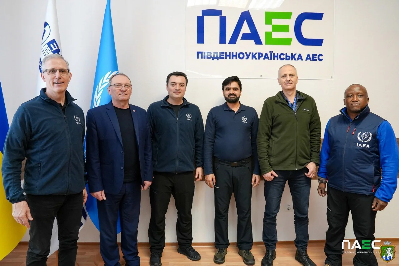 Експерти МАГАТЕ з представниками НАЕК на сьомій місії перевірки АЕС-підстанцій.