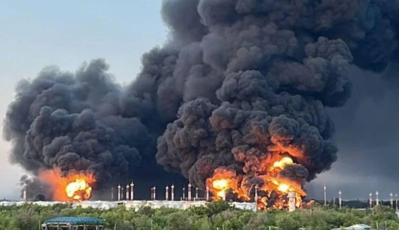 Пожежа на енергетичному обєкті від обстрілів РФ, знеструмлення шести областей