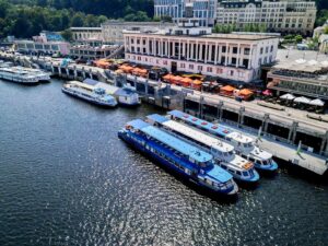 Річковий транспорт у Києві: петиція набирає оберти