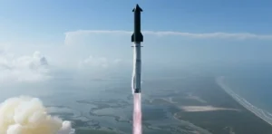 Starship V3 SpaceX стартує з техаської бази під час дебютного польоту