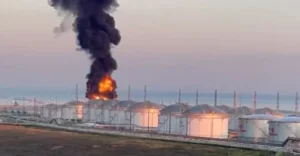 Пожежа на нафтовому терміналі «Таманьнефтегаз» біля порту Тамань після удару Сил оборони