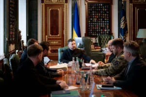 Володимир Зеленський на нараді з урядом щодо ротації в Кабміні