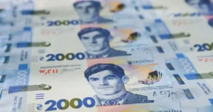 2000 гривень: НБУ запевняє, що ціни не зростуть