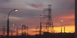 Аварійні відключення світла стартували в Сумах та області