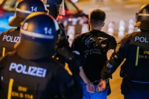Двоє росіян планували теракт на заводі в Німеччині