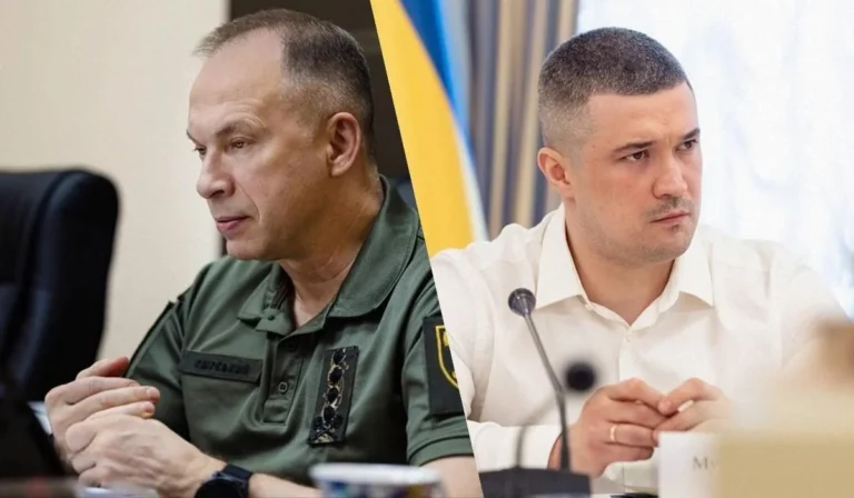 Александр Сырский и Михаил Федоров во время обсуждения обороны Украины