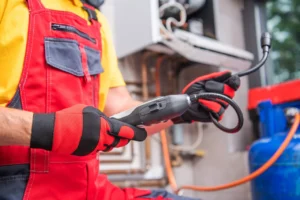 Витік газу: як вчасно виявити, правильно діяти та надійно запобігти