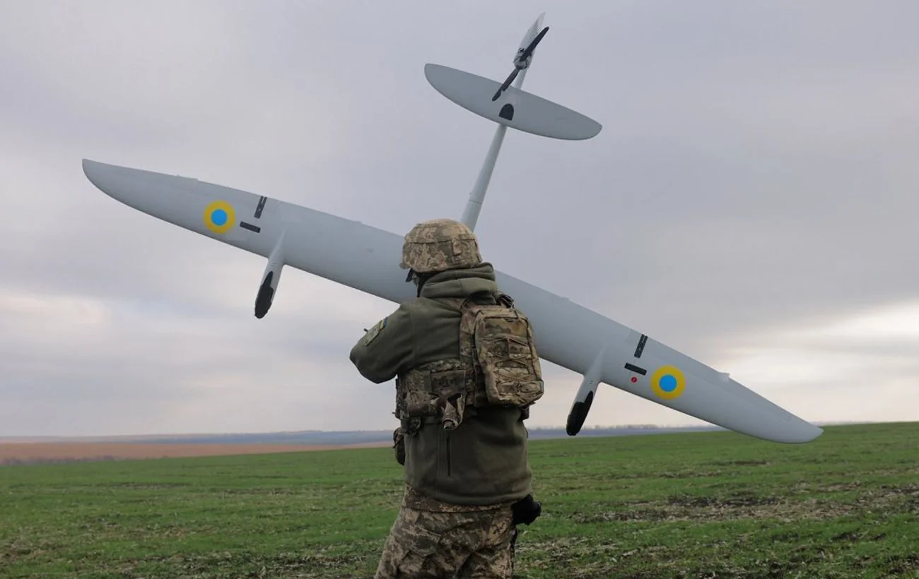 Військовий ЗСУ з дроном для ударів по енерговузлах окупантів у Криму