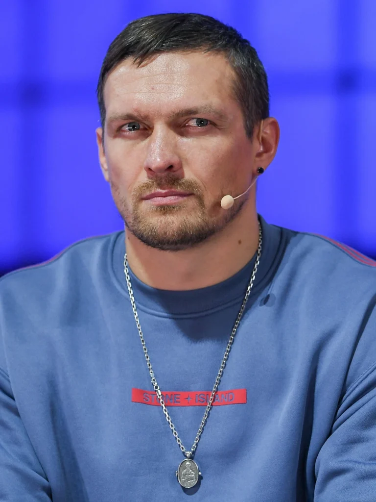 Александр Усик: путь «Кота», который дважды стал абсолютным чемпионом мира